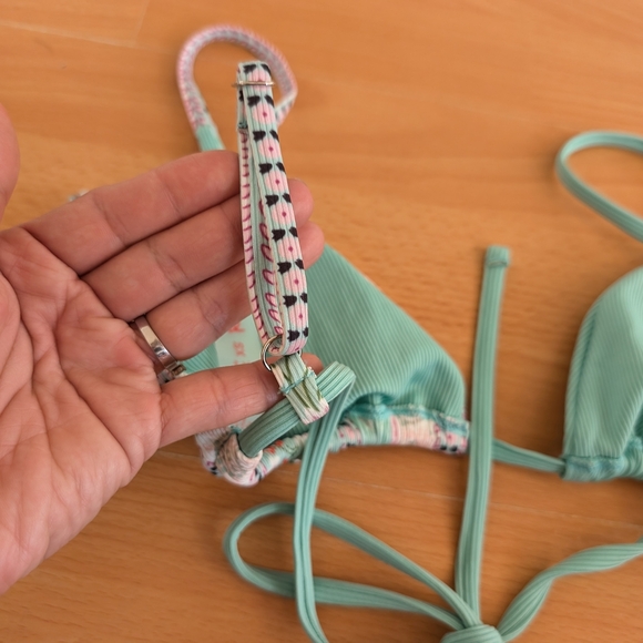 ROMWE Light Blue Bikini with Floral Detail - Picture 2 of 3